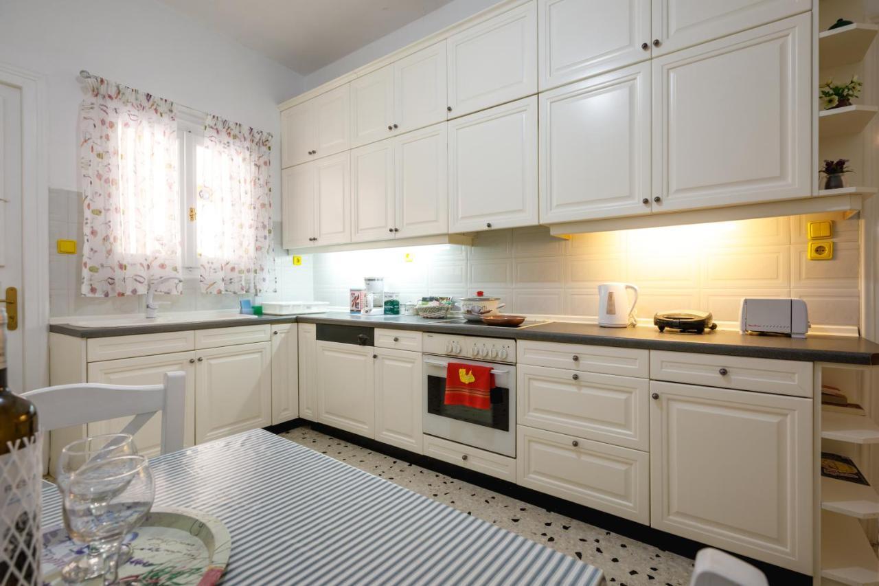 Androniki Apartment นาฟปลิโอ ภายนอก รูปภาพ